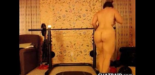  Pretty Girl Works Out While Naked